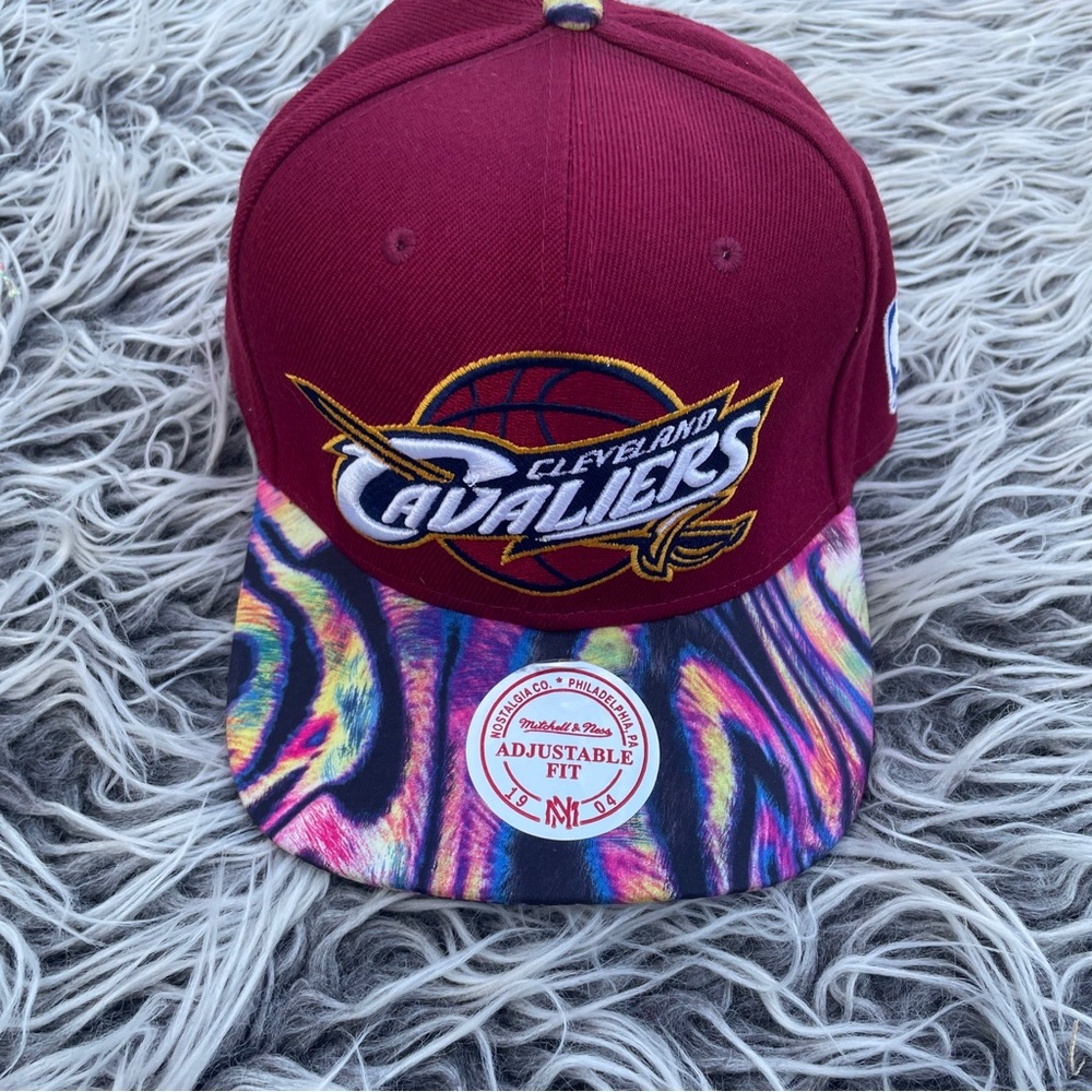 New Cleveland Cavaliers Cavs Mitchell & Ness SnapBack Hat Cap Rainbow Rare Wool.